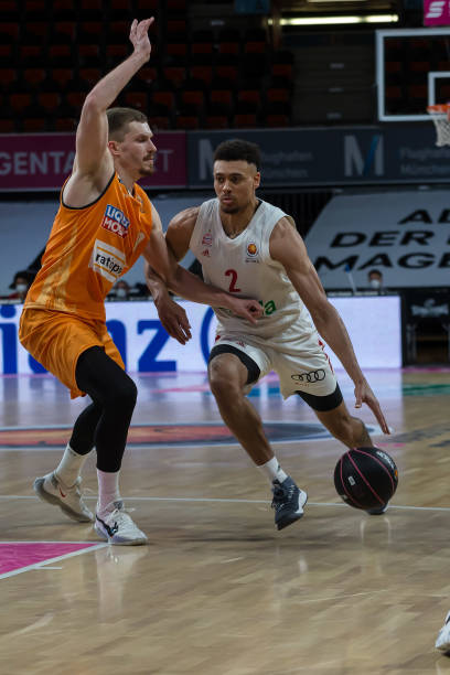 在多次赛前 在多次赛前