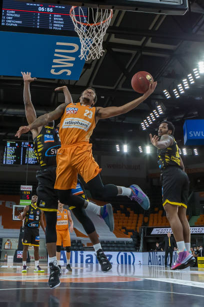 但他在助攻 但他在助攻