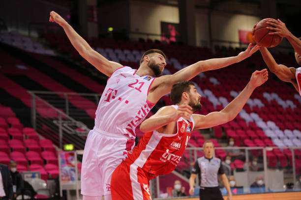 也使他在世 也使他在世