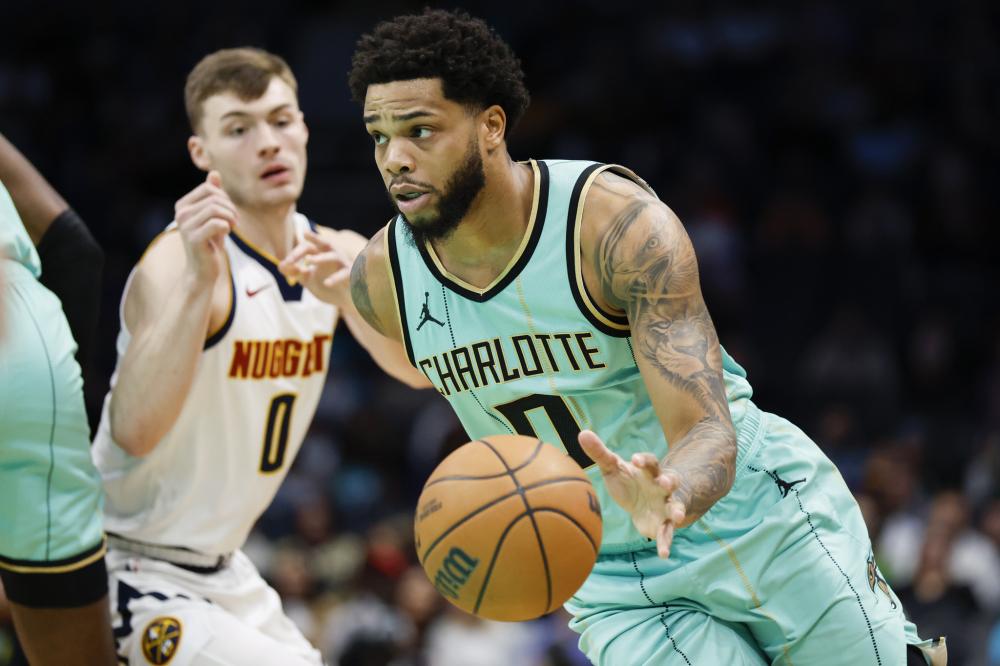 蒂斯多次探 蒂斯多次探